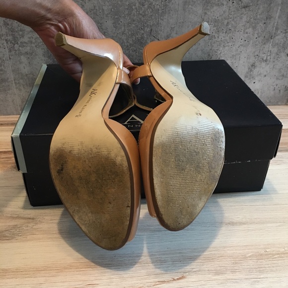 Anne Klein pink patent peep toe heels - Picture 6 of 7